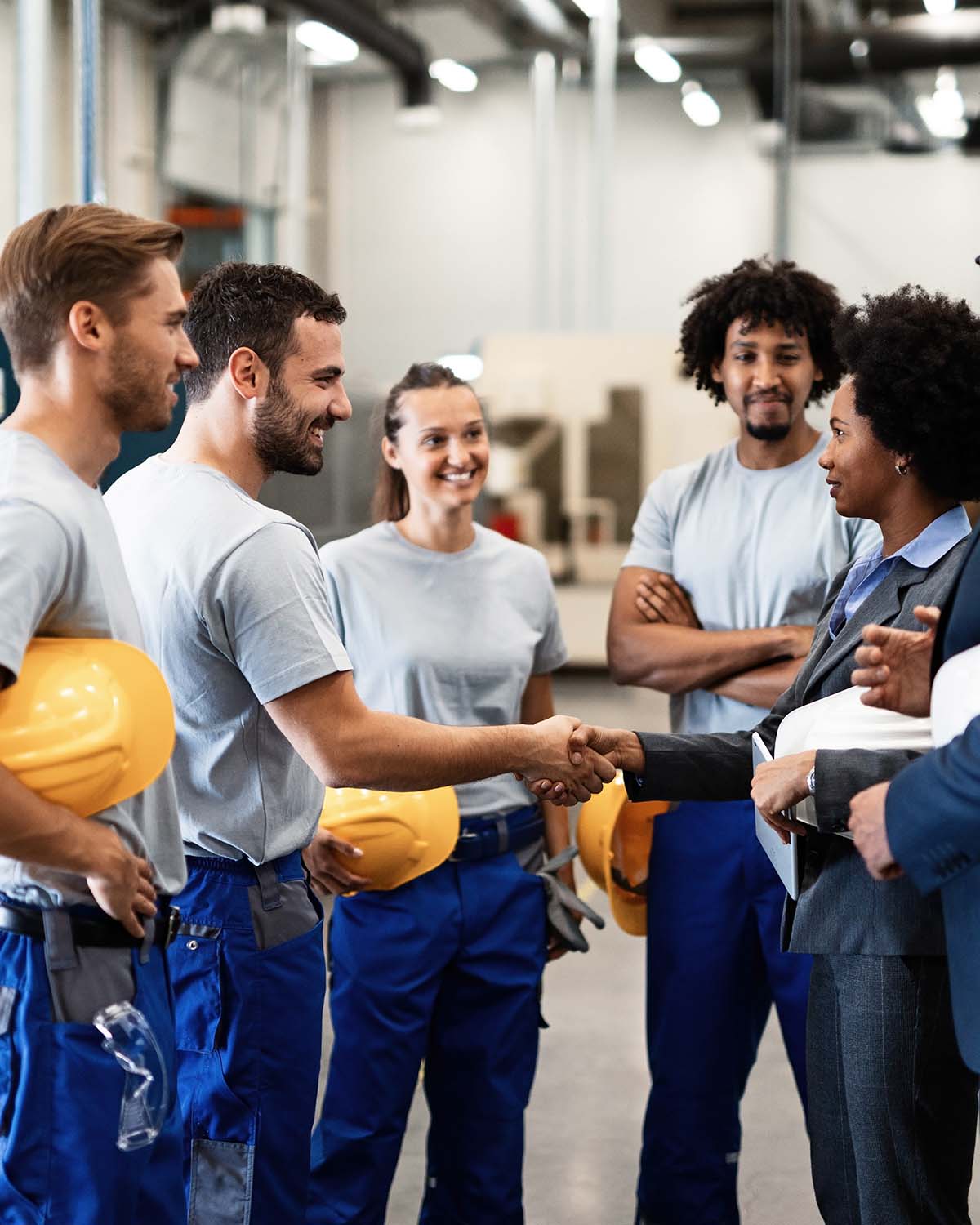 In Esterna Servizi S.r.l. il valore dell'azienda nasce dalla collaborazione tra team diversi, ciascuno con competenze specifiche, ma tutti orientati allo stesso obiettivo: offrire ai clienti servizi affidabili, puntuali e costruiti sulle loro reali esigenze.